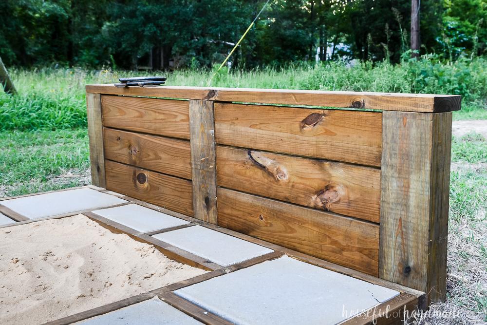 horseshoe-pit-buildsomething-1