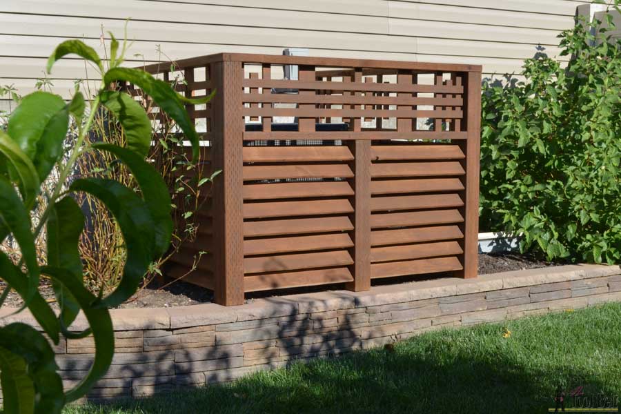 louvered-wood-screen-outdoor-equipment