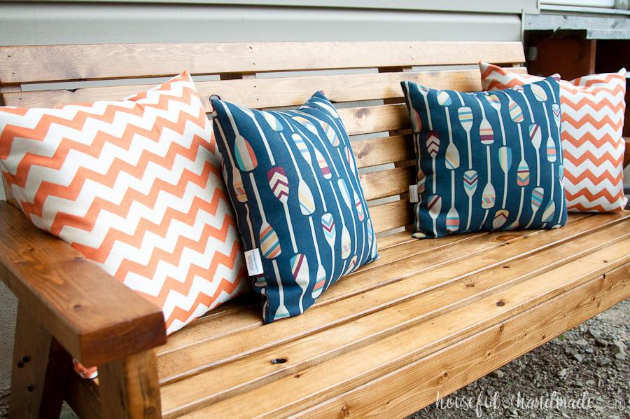 slatted-outdoor-sofa-2