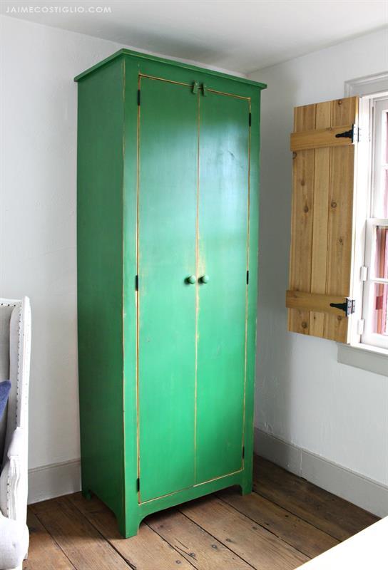 tall-cupboard-1