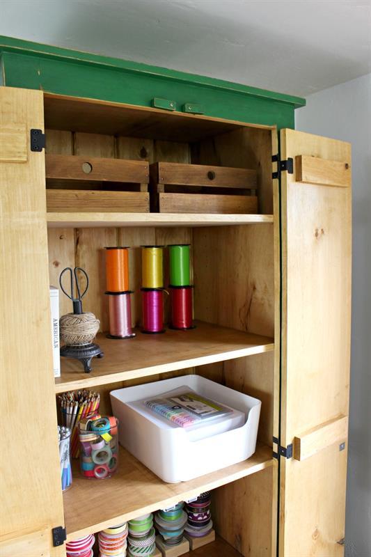 tall-cupboard-interior-2
