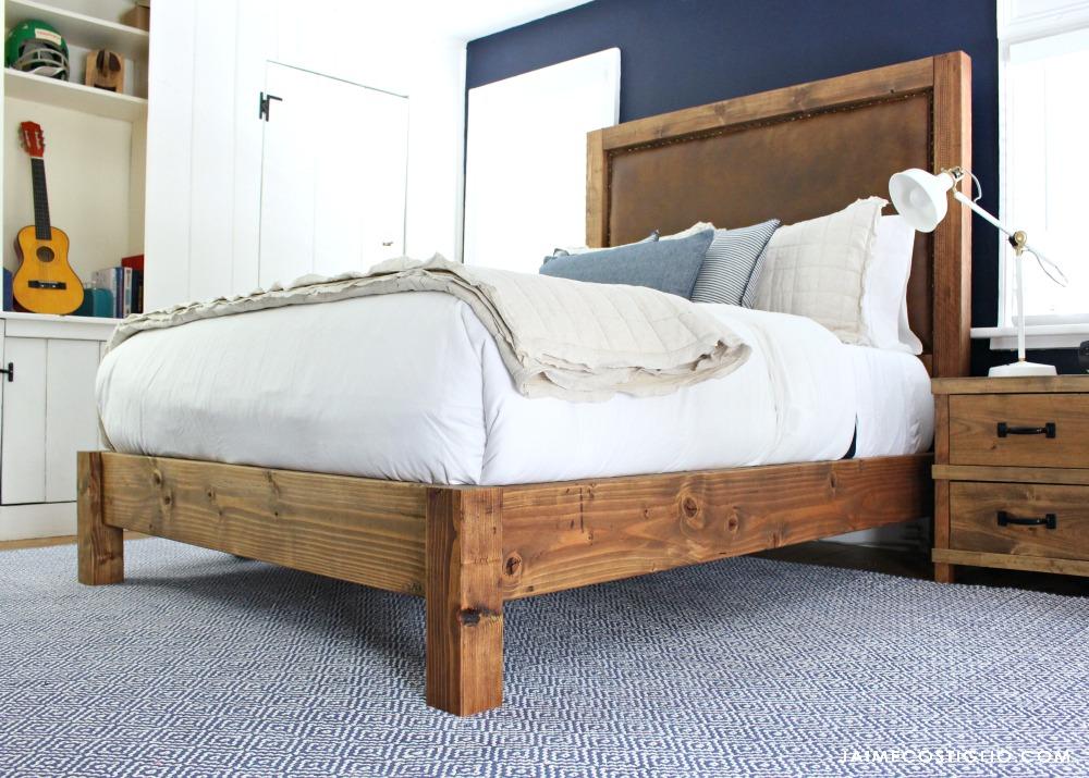 wood-and-leather-bed-3