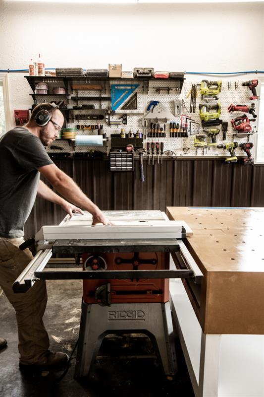 workbench-out-feed-table