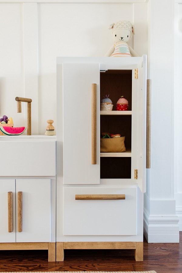 diy-wood-play-kitchen-8493