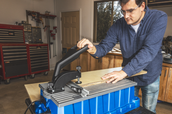 Build projects faster than ever with a pocket-hole machine