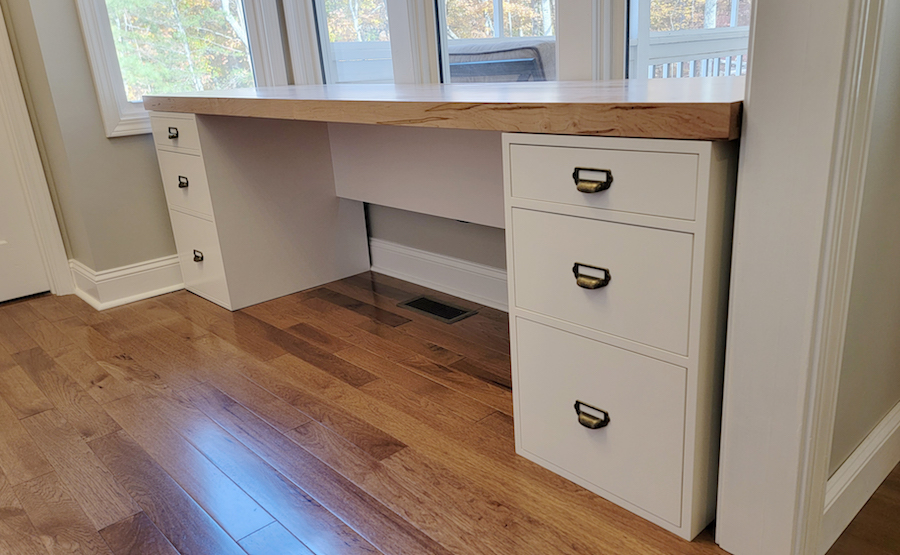entire-desk-2