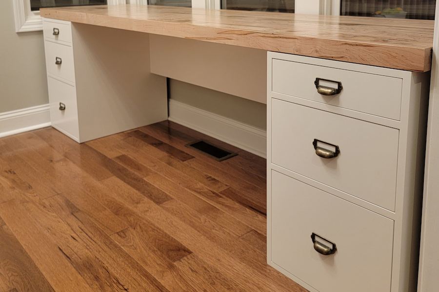 entire-desk