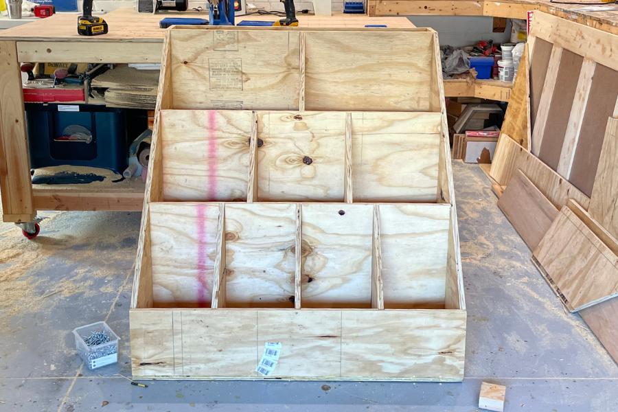 insert-the-vertical-divider-panels-2