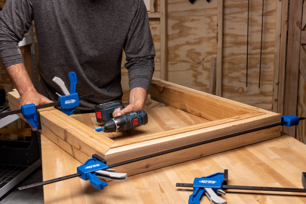 Compare and choose a woodworking clamp
