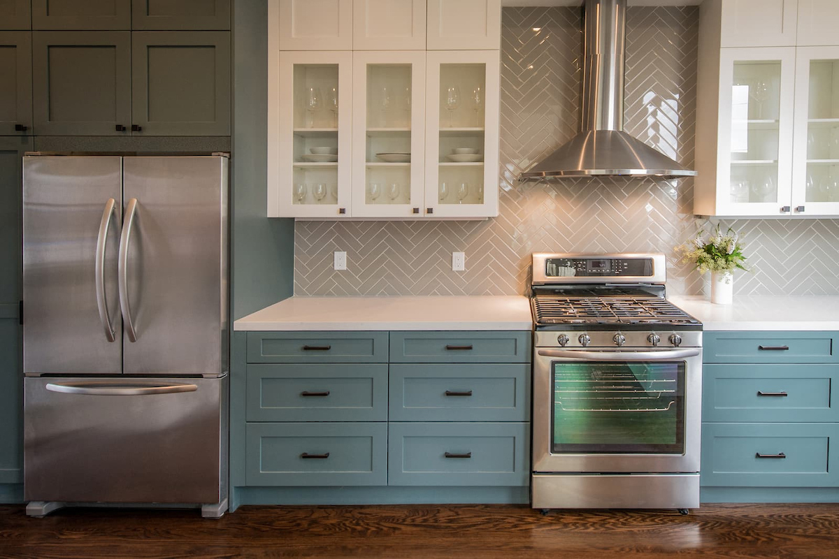 Elevating Your Kitchen with the Perfect Knobs and Pulls