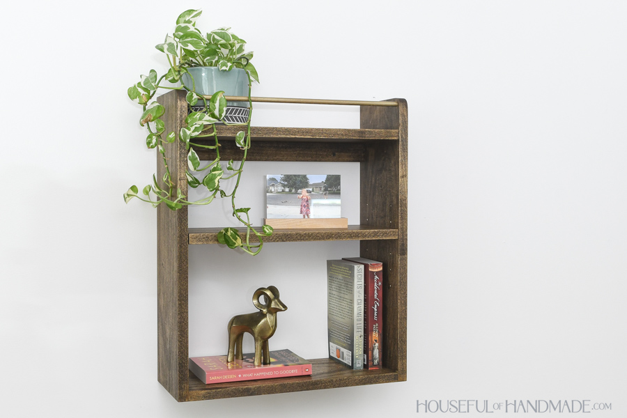 bedroom-wall-shelves-4